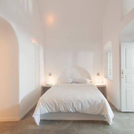 Evmenia Luxury Cave Villa Oía Exterior photo