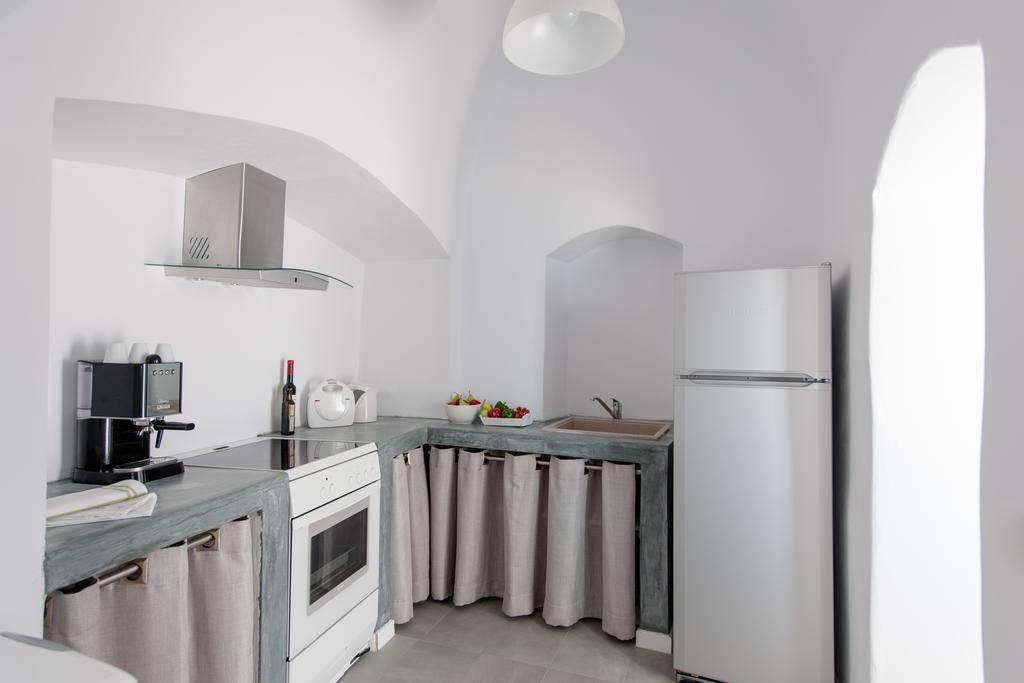 Evmenia Luxury Cave Villa Oía Room photo